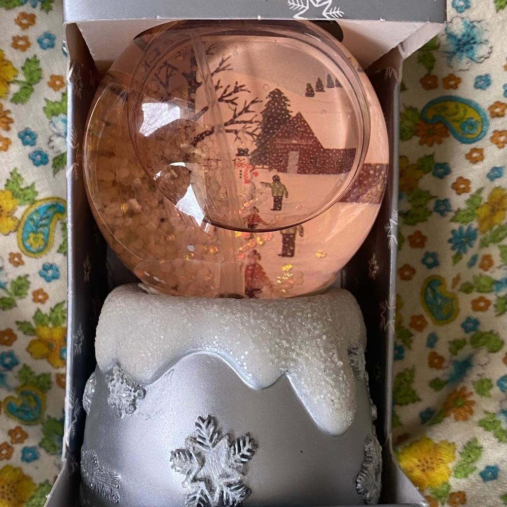 HTF NIB Bath and Body Works 1998 Snow Globe Splash Pearberry